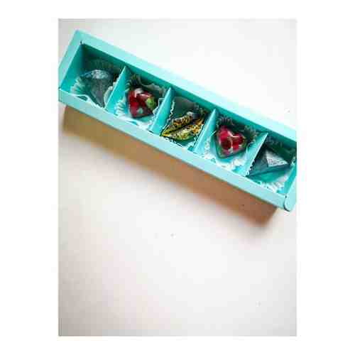Подарочный набор шоколадных конфет ручной работы, 5 штук голубая арт. 101650296561