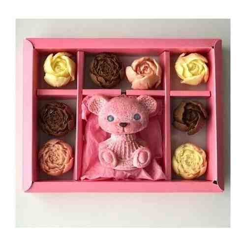 Набор конфет шоколадные цветы с мишкой из шоколада, розовый арт. 1661467201